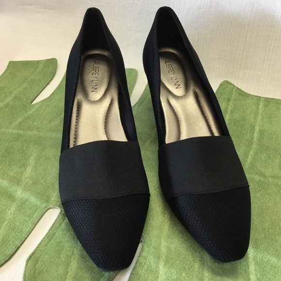 ARTELIER Exciting Block Heels by Nicole Miller - Picture 2 of 13